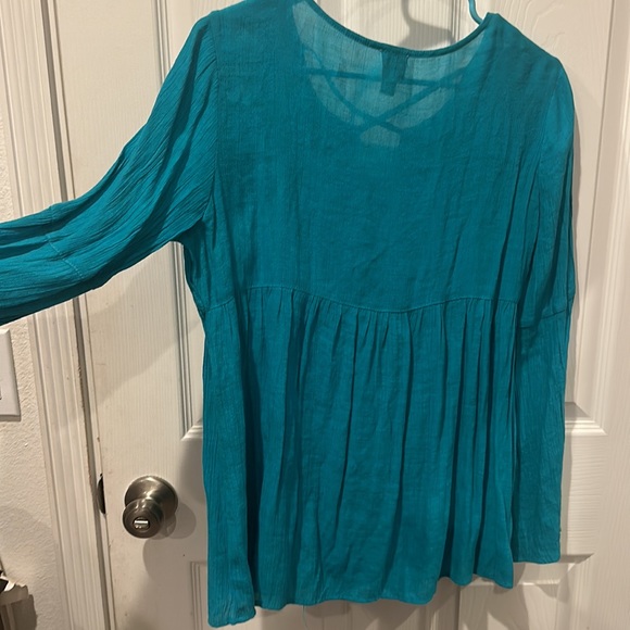 Bundle of 3 long sleeved tops with lace feature in various colors - Picture 3 of 13